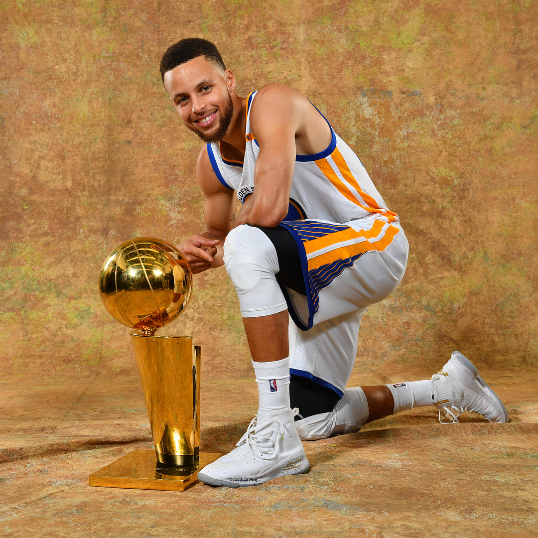 国际舞台受 国际舞台受